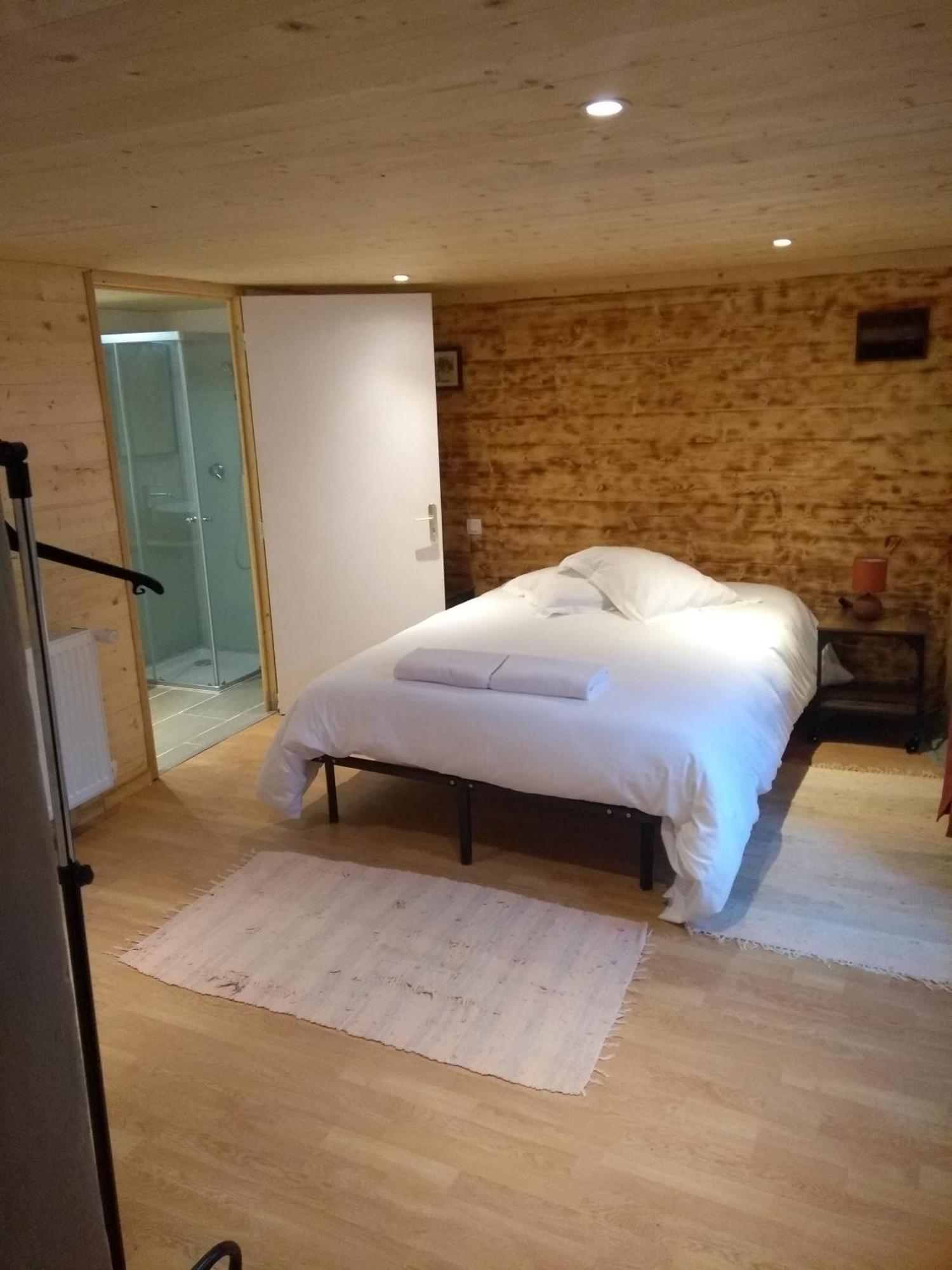 La Maison Bleue La Cabanasse Exteriör bild